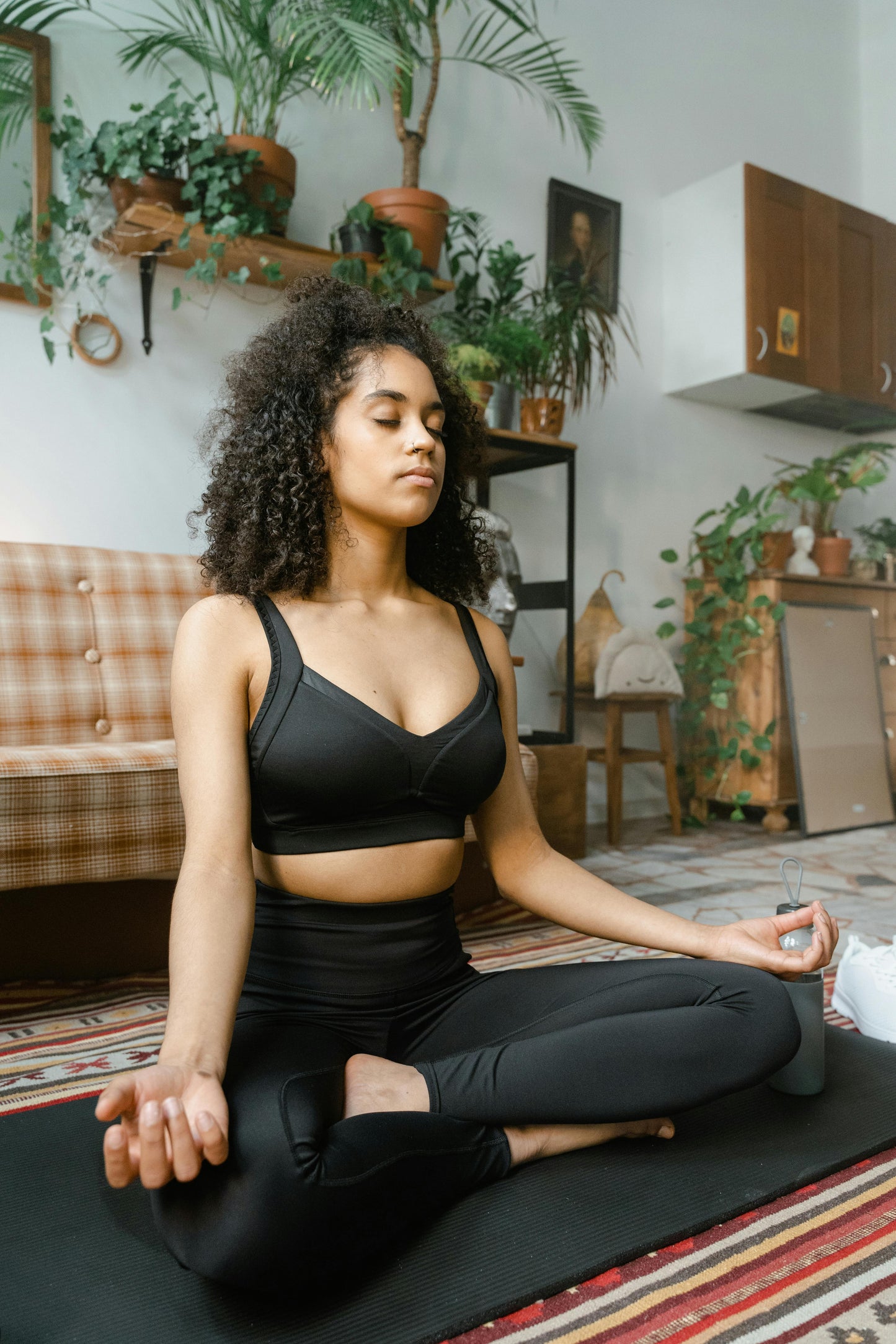 Ensemble de sport noir – Brassière maintien & legging taille haute