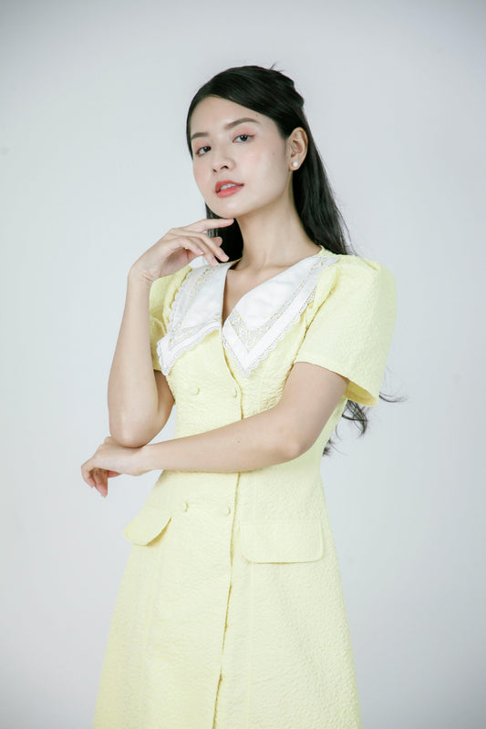 Robe courte jaune pastel